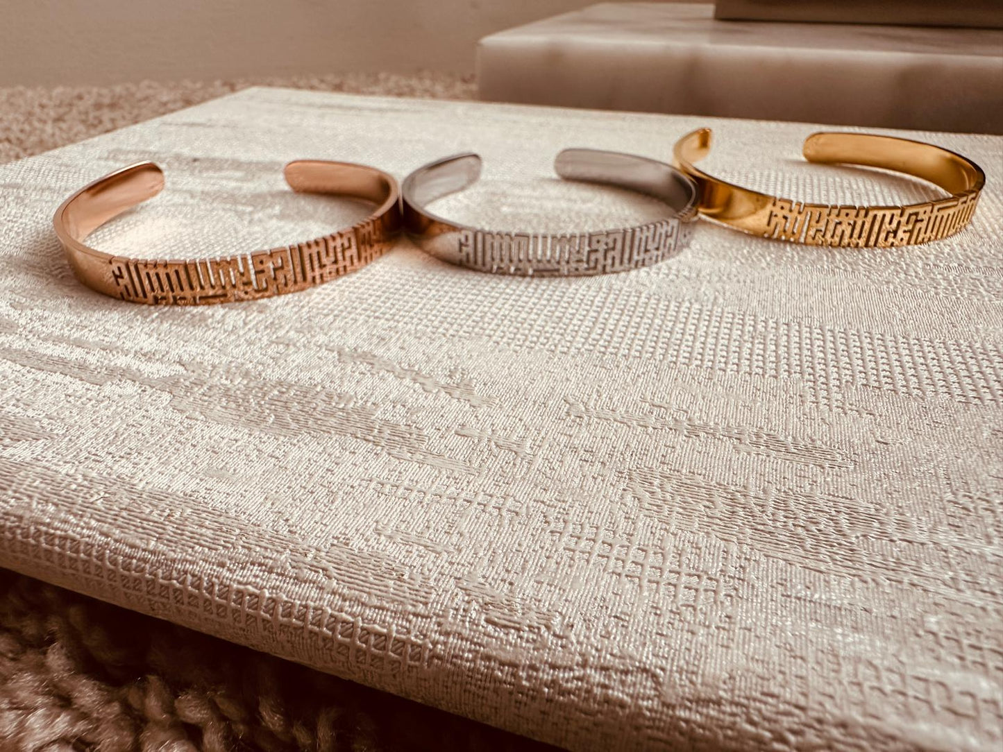 Beautifully Sculpted Kalma in Kufic Design on Bangle